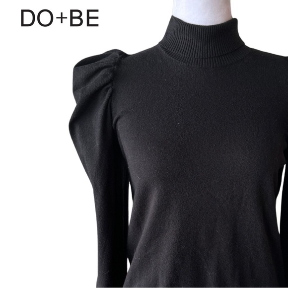 DO+BE Tops - DO+BE Black Turtleneck Puffy Long Sleeves very soft size small